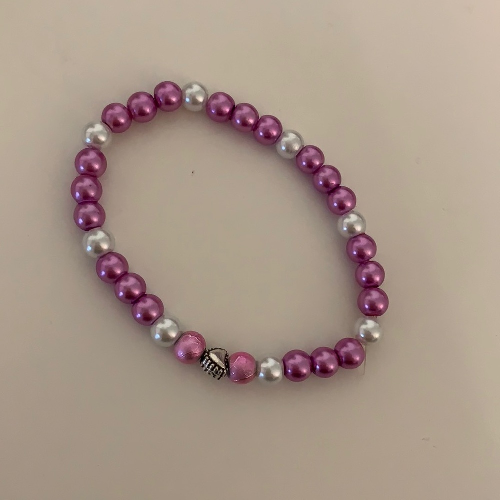Cute purple and white with hearts bracelet.